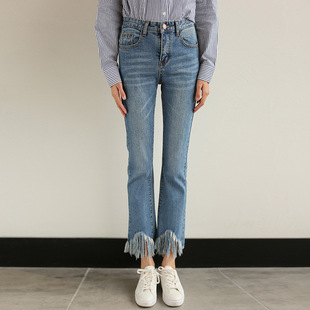 女牛仔裤搭配上衣图片_女牛仔裤搭配上衣图片