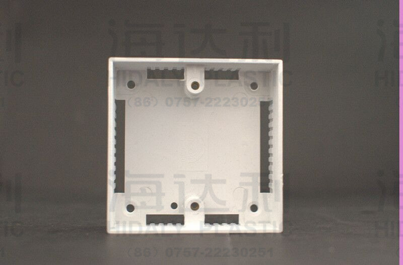 供应出口 格鲁吉亚 高质量CE 环保难燃 PVC塑料线盒