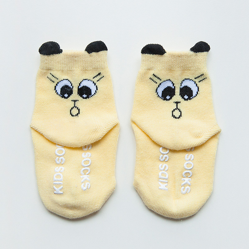 Nueva Corea del Sur orejas tridimensionales de dibujos animados bebé calcetines bebé antideslizante todos los calcetines de los niños algodón 0-1 años estilo de liquidación