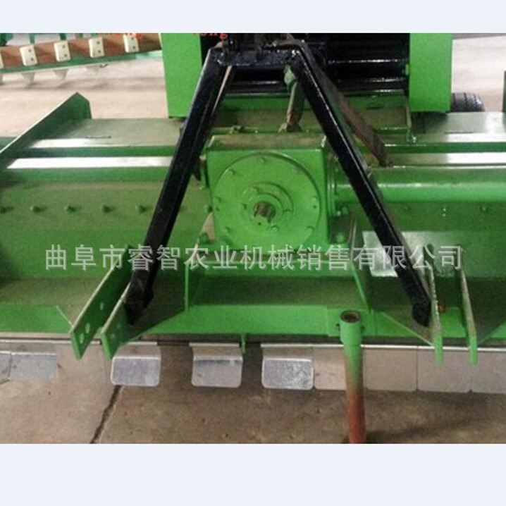 自动捡拾秸秆打捆机