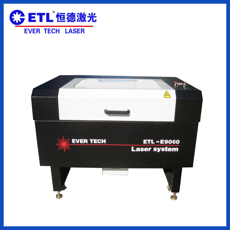 东莞CO2激光雕刻机皮革激光雕刻机小型激光雕刻机激光切割机厂家