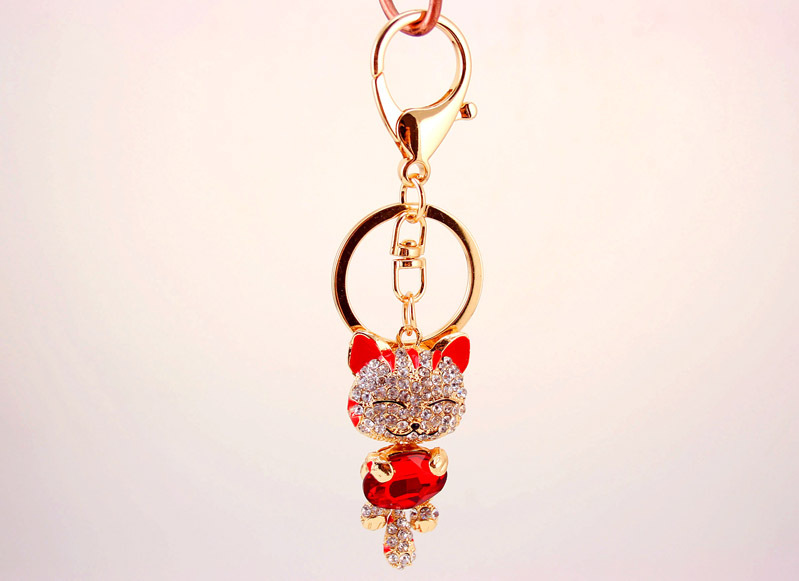 Cute Diamond Lucky Cat Bag Accessories Cat Metal Pendant Key Chain For Women display picture 3