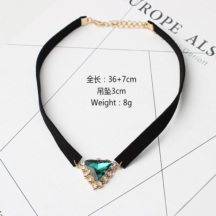 Creative Style 2016 Original Jewelry Korean Velvet Triangle Crystal Necklace Korean Velvet Band Necklace display picture 8