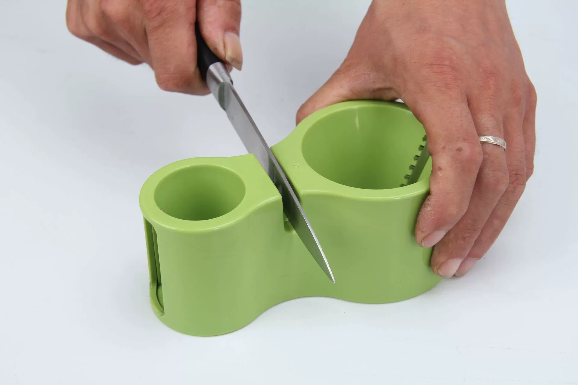 Производитель Creative Kitchen многофункционная Spiral Double-Head Grater Wire Cutter Wire Sharpener оптом