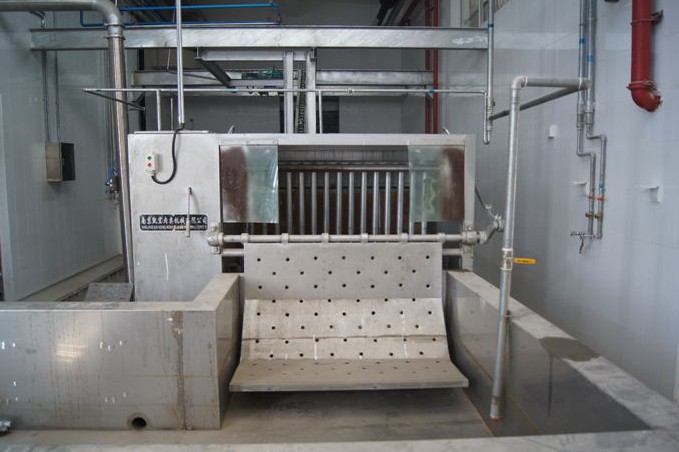 生猪立式清洗机,猪预清洗拍打机,预干燥机,二氧化碳窒息机