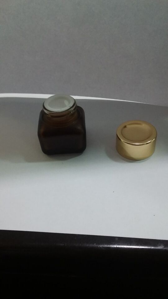 15g方形膏霜瓶配金盖|ms