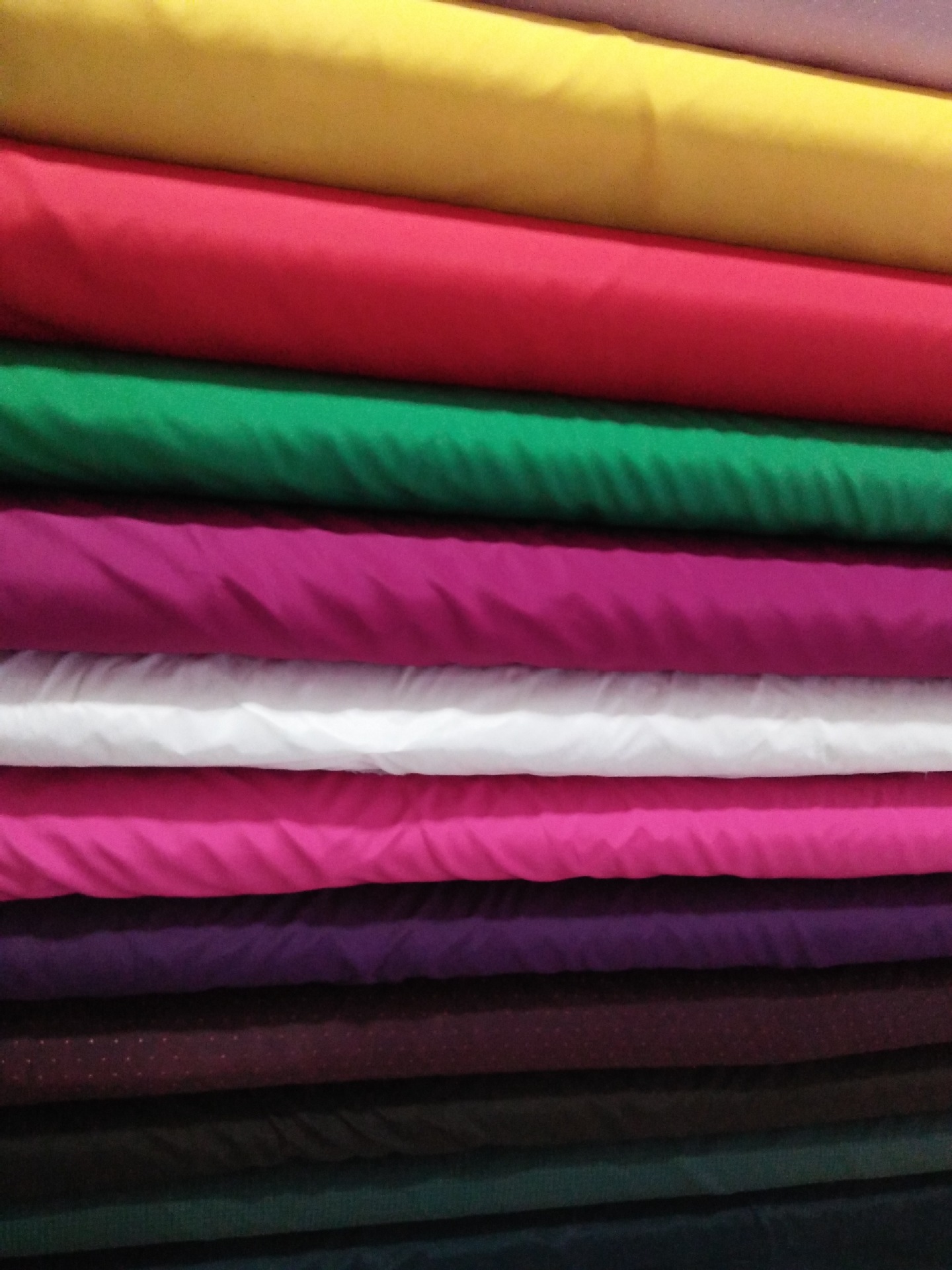 现货供应涤纶舒美绸西装夹克服装里料斜纹里布