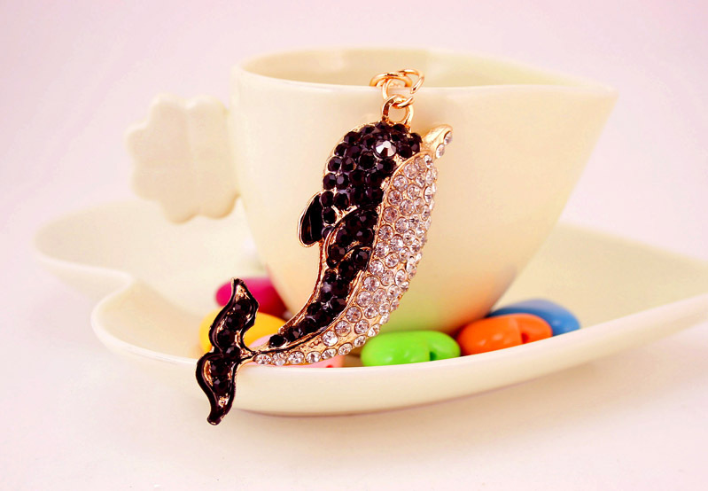 34g Weight Alloy, Metal Material Animal Pattern Unisex Gender Pink, Red, Blue, Black Color  Creative Cute Rhinestone Dolphin Keychain 10