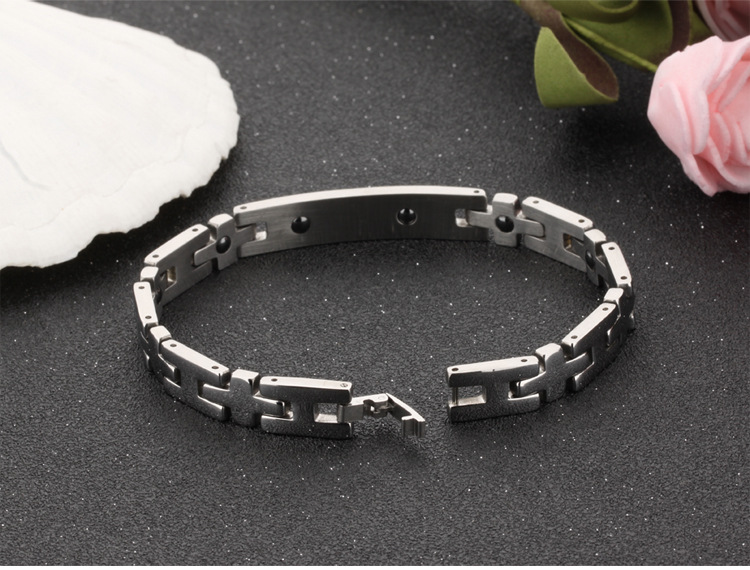 Usine En Gros Croix-frontière Coréenne Bijoux Européen Et Américain Bracelet Avec Aimant Santé Chaîne Couple Bracelet display picture 8