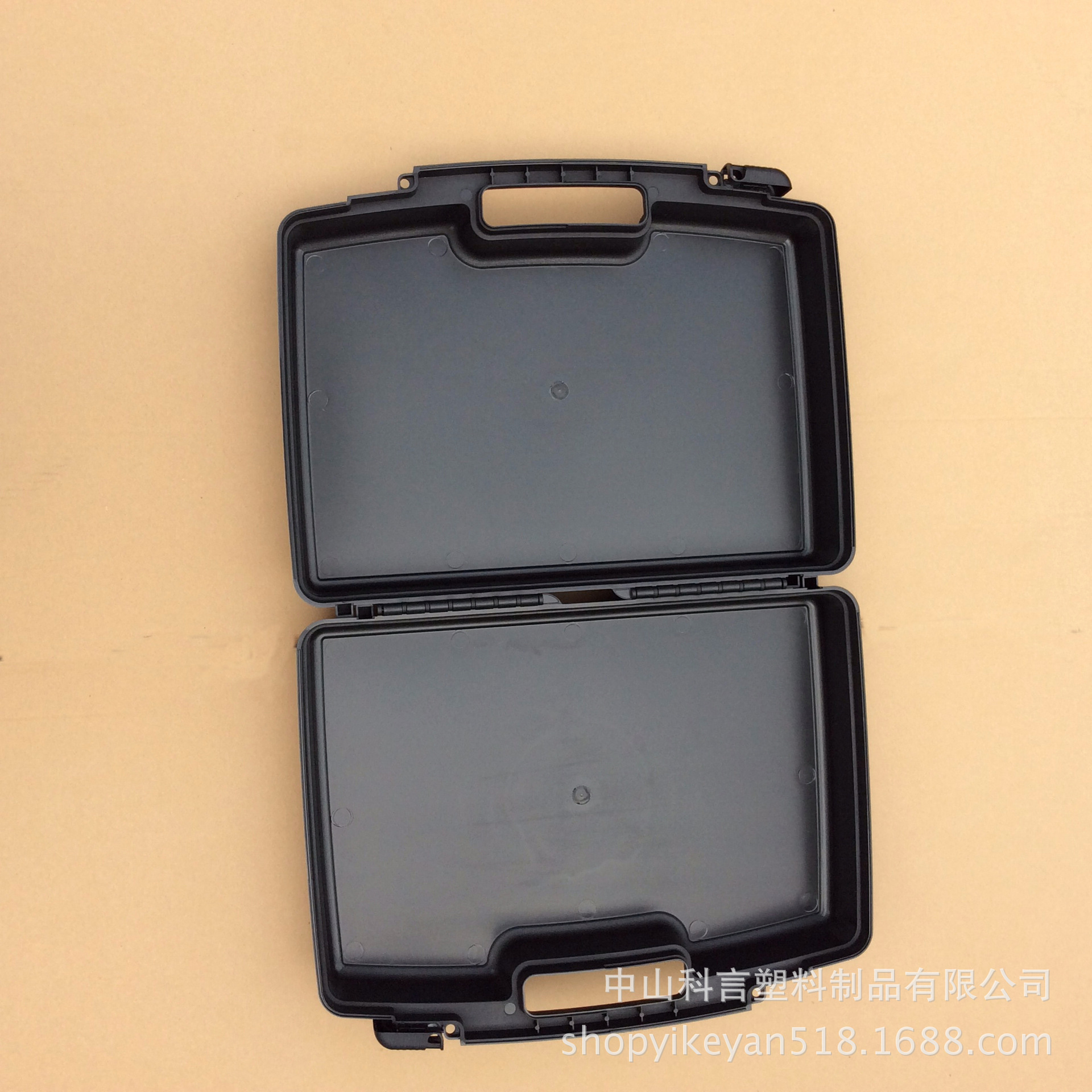 6D44EE4B-E90A-4DAB-8F1E-5C2A9F