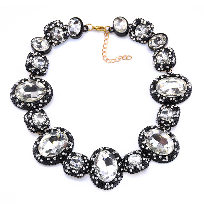 Luxurious Oval Alloy Inlay Artificial Crystal Women's Necklace display picture 5