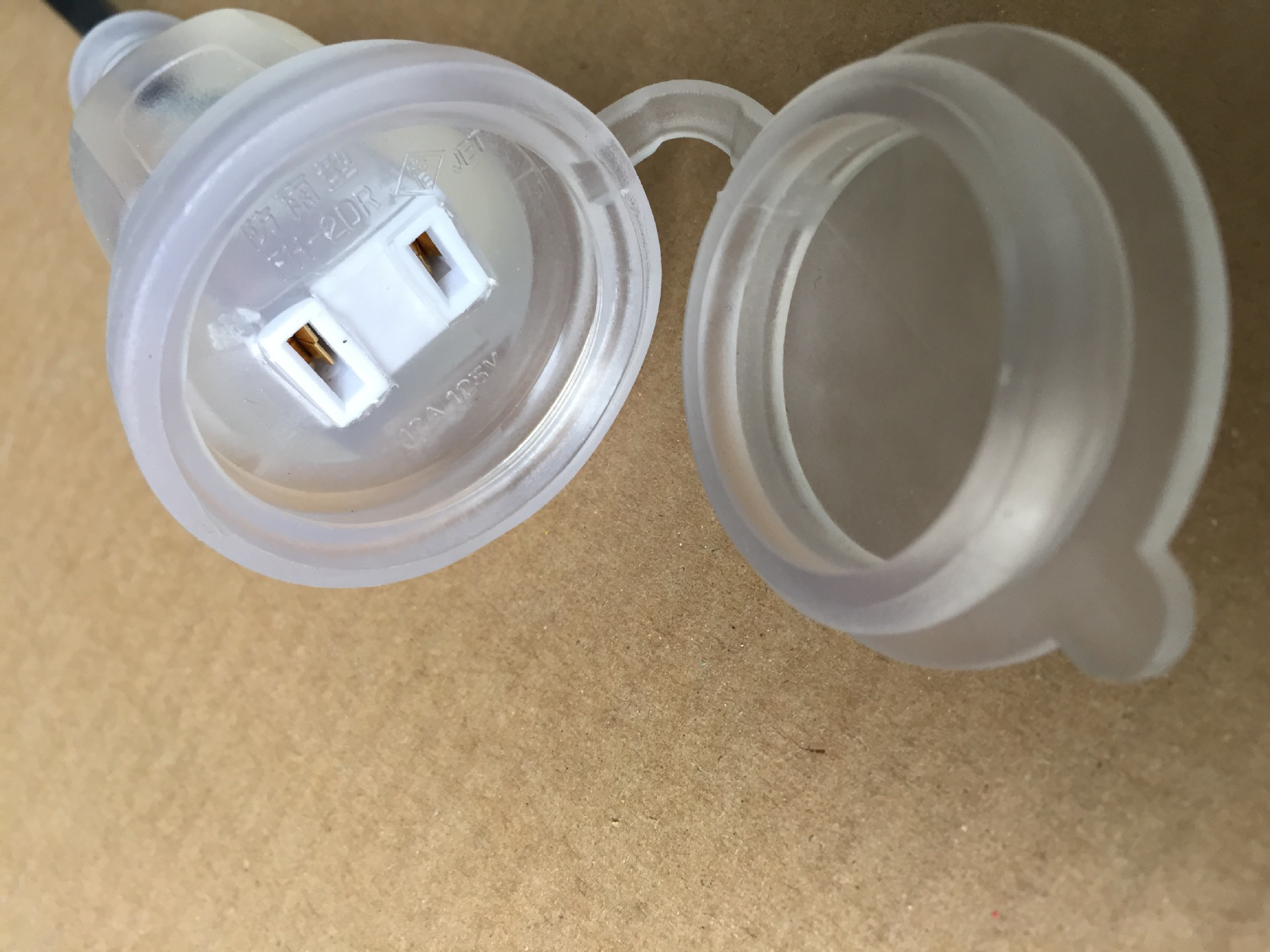 厂家供应日本防雨型带盖插座 日标两芯公母对接PVC透明插头电源线