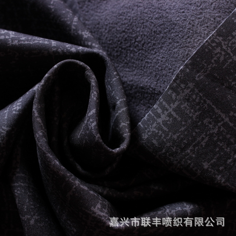 四面弹春亚纺印花 三合一复合中透明TPU膜+摇粒绒 防水保暖滑雪服
