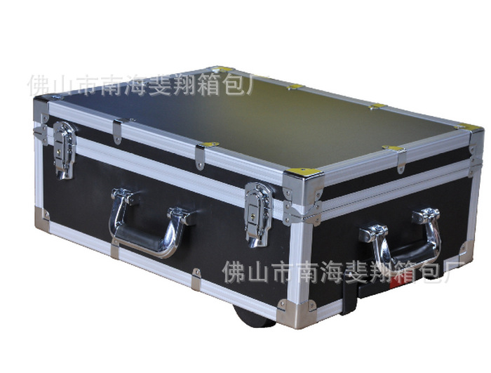 厂家专业定制各种拉杆箱 拉杆仪器箱 行李箱 内置拉杆工具箱