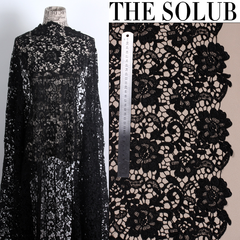 雅泽黑色涤光丝水溶刺绣面料 镂空立体花婚纱连衣裙礼服布料批发