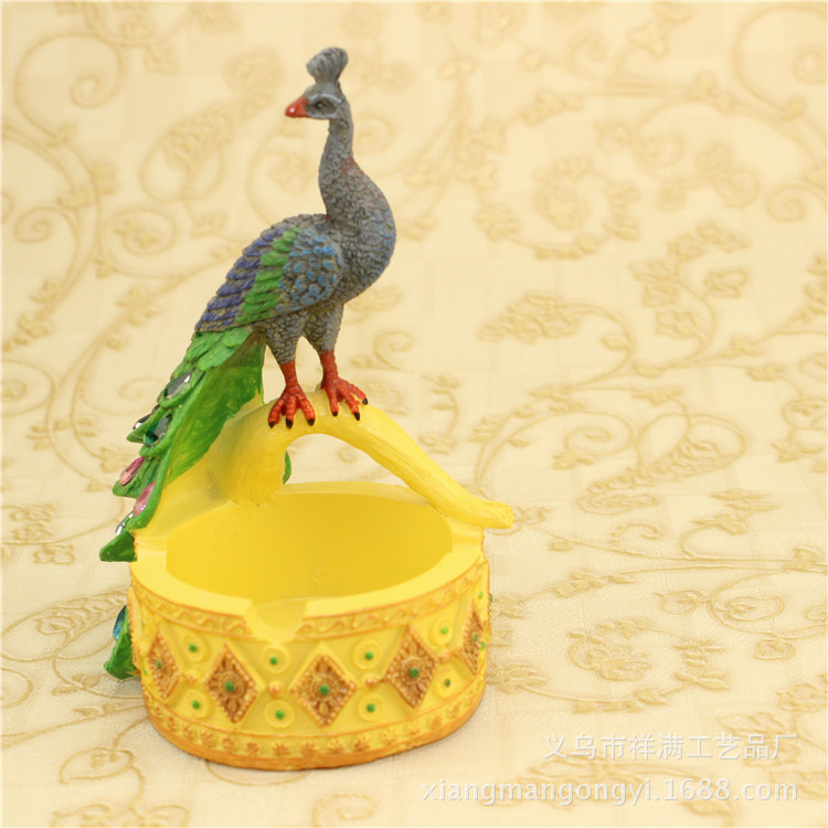 義烏祥滿樹脂工藝品居家飾酒店賓館擺件孔雀煙灰缸裝飾品