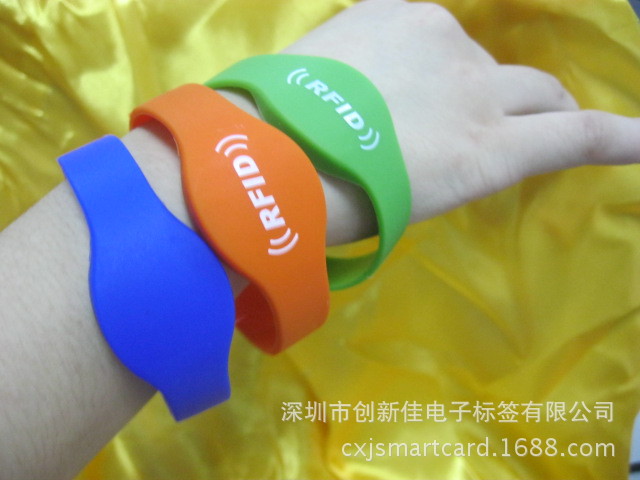 国产IC芯片硅胶手腕带，f08芯片硅胶手腕带，RFID硅胶手腕带