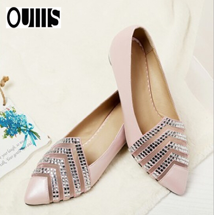 Spitz zulaufende flache Schuhe aus Lackleder mit Strasssteinen in großen Größen für Damen_voghion.com