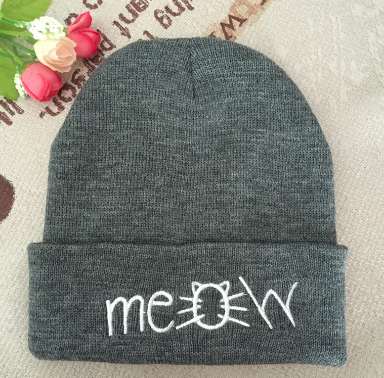 Unisex Basic Simple Style Letter Embroidery Eaveless Wool Cap display picture 3