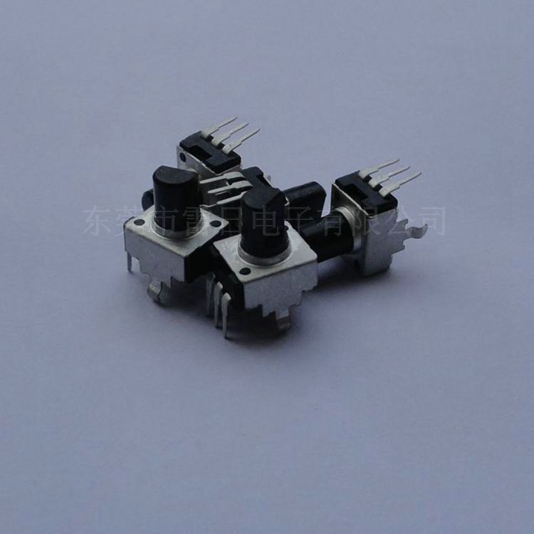 供应0932开关合成碳膜电位器 音量调节半柄立式旋转电位器
