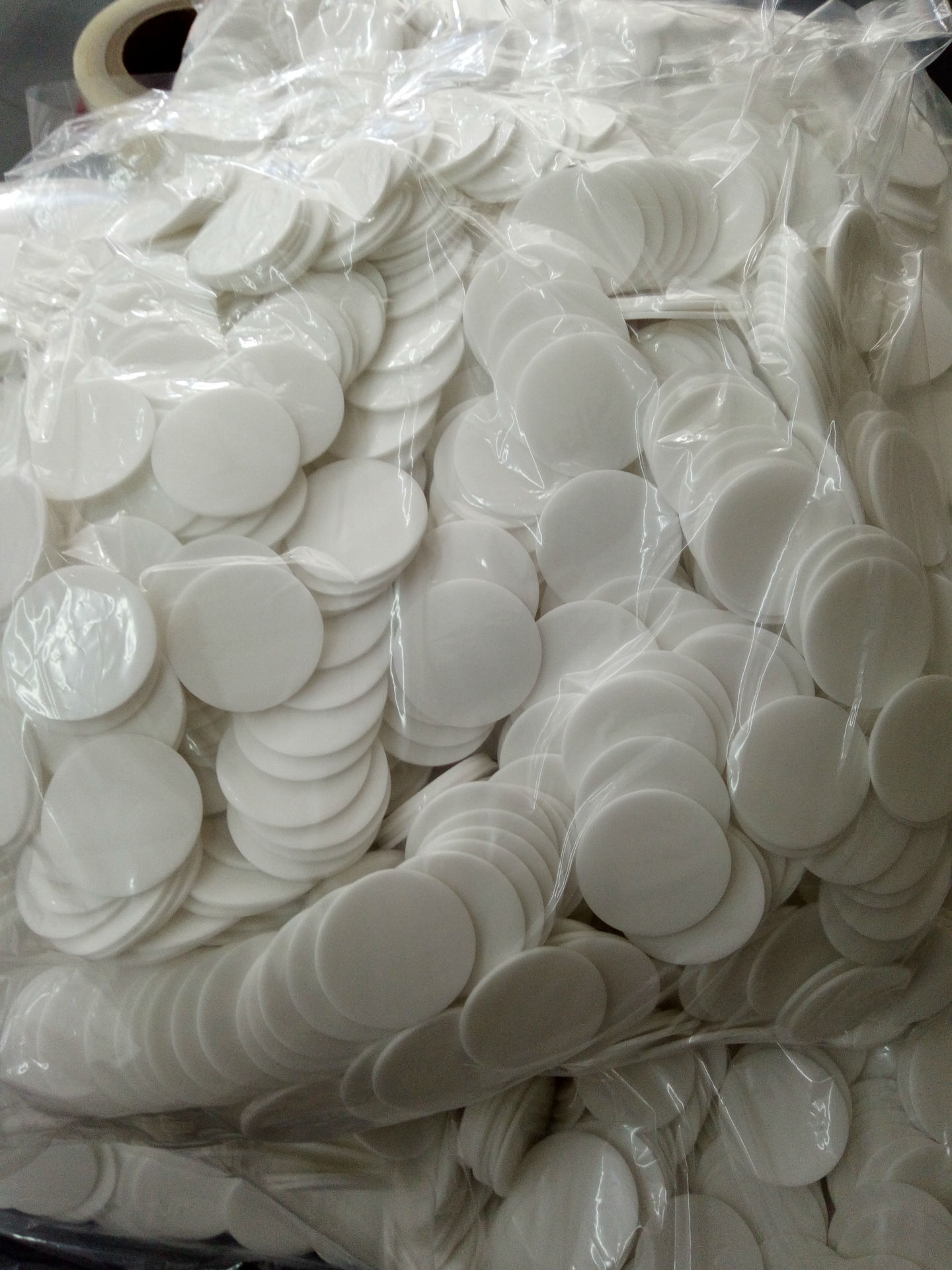 厂家批发 瓶盖pe垫 PE低发泡垫 硅胶密封垫片 双面覆膜免费样品