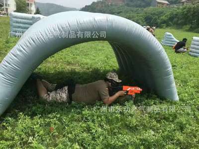 大型户外陆地游乐设备-仿真迷彩CS墙体野地真