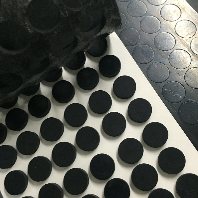 橡胶硅胶脚垫 eva背胶绝缘橡胶制品 圆形单面背胶脚垫