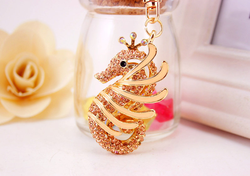 40g Weight Alloy, Metal Material Animal Pattern Unisex Gender Pink, Purple, Blue, Peach Color Marine Animal Creative Diamond Seahorse Car Keychain Metal Pendant 14