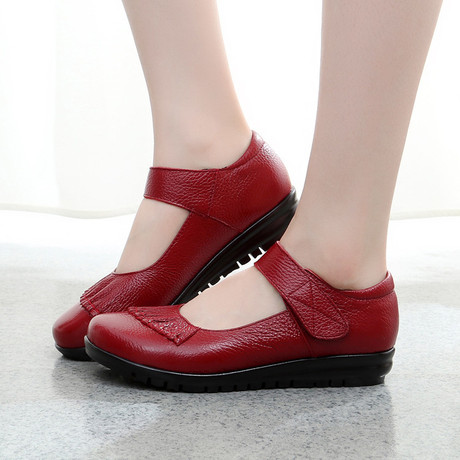 Giày da nữ màu đỏ đen phẳng mới giản dị thoải mái giày mẹ đậu Hà Lan Giày phụ nữ mang thai Giày nữ 8087 Giày mẹ