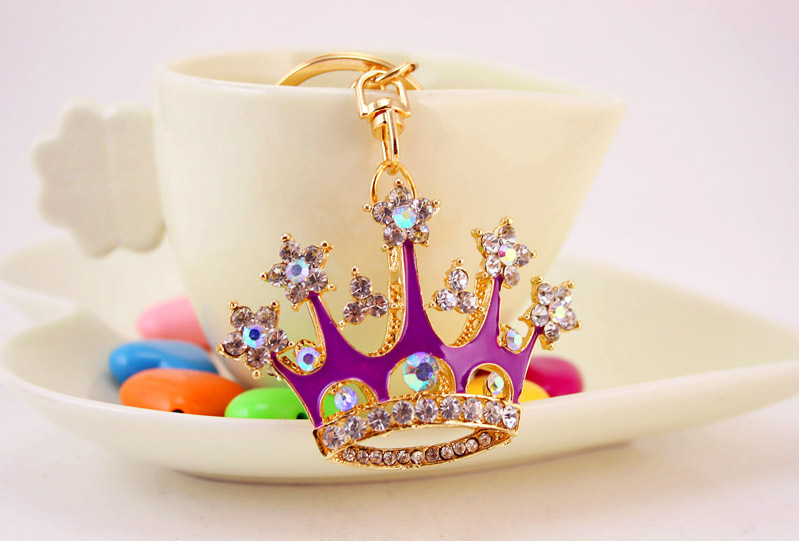 32g Weight Alloy, Metal Material Crown Pattern Unisex Gender Purple, Red, Black Color Creative Diamond Crown Crystal Car Keychain 6
