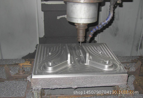 【耐刻雕刻机厂家直销 6060B钢模具雕铣机 铁模雕刻机 免费培训打样】价格