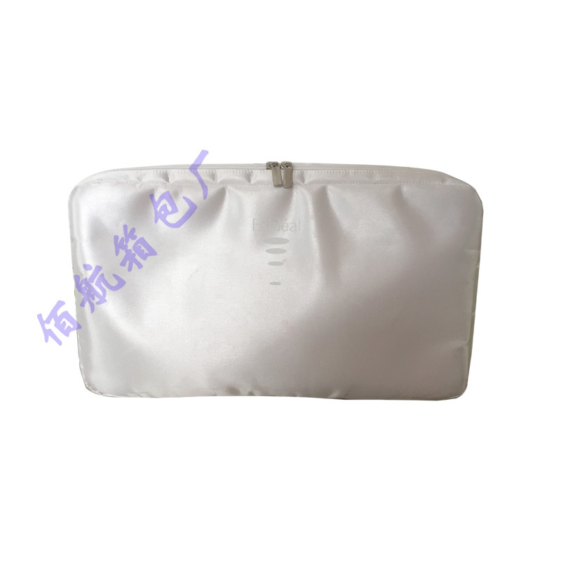 Nylon cosmetic bag with zipper