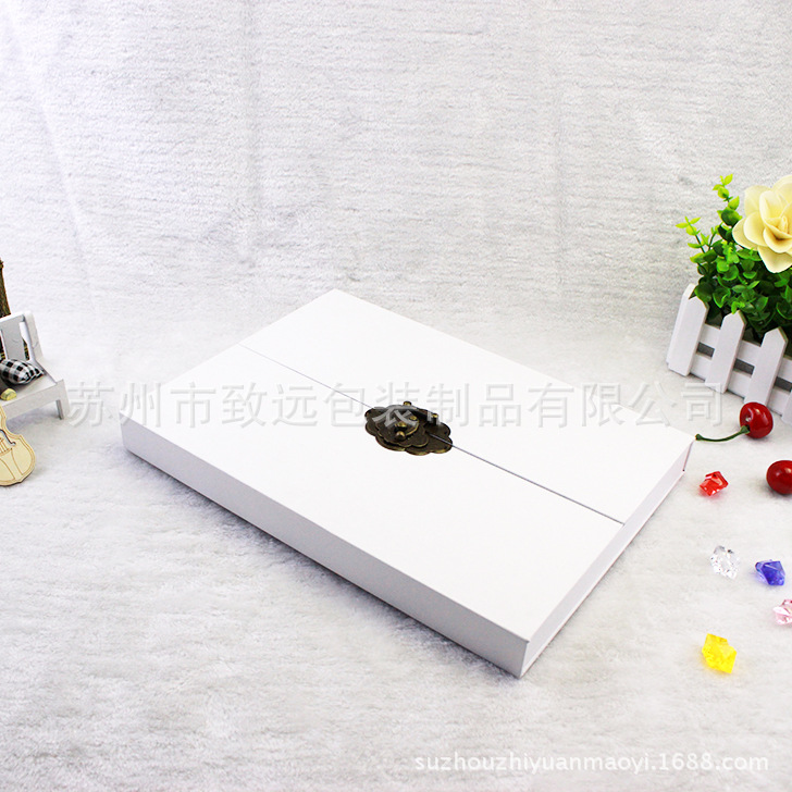 致远 现货批发白色中式复古盒子 对开门带锁扣 礼品盒 包装盒定制