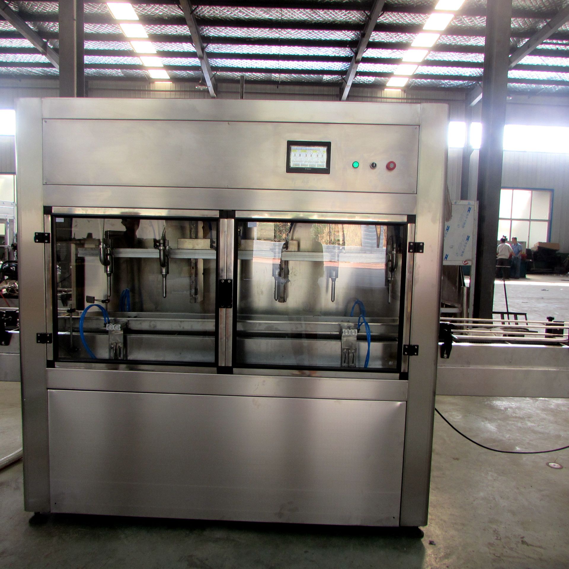 液压油润滑油灌装生产线 机械专用油灌装机全自动灌装机 新品促销