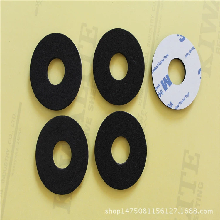 Поставка на складе черный резиновый коврик круглый водонепроницаемый силиконовый прокладка самоклеящийся двухсторонний клей задний силиконовый коврик оптом