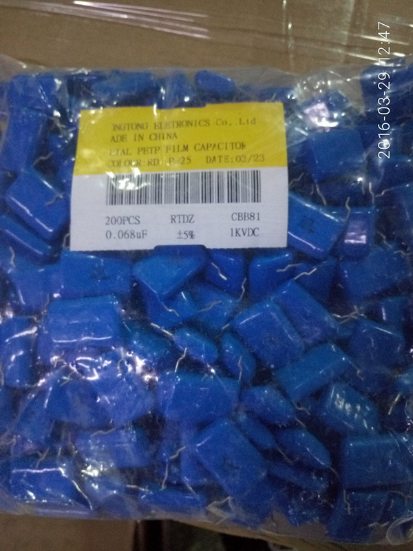 薄膜电容高压金属膜电容 CBB81 1KV683J P=25MM