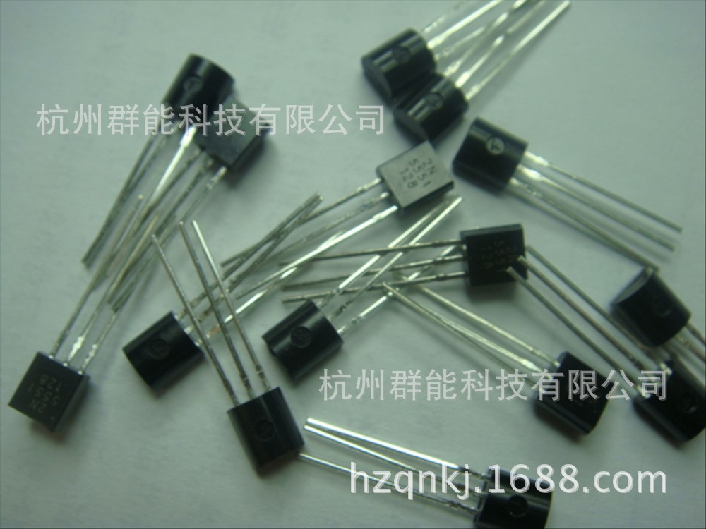 直插三极管丝印13001 0.83 放大20-25