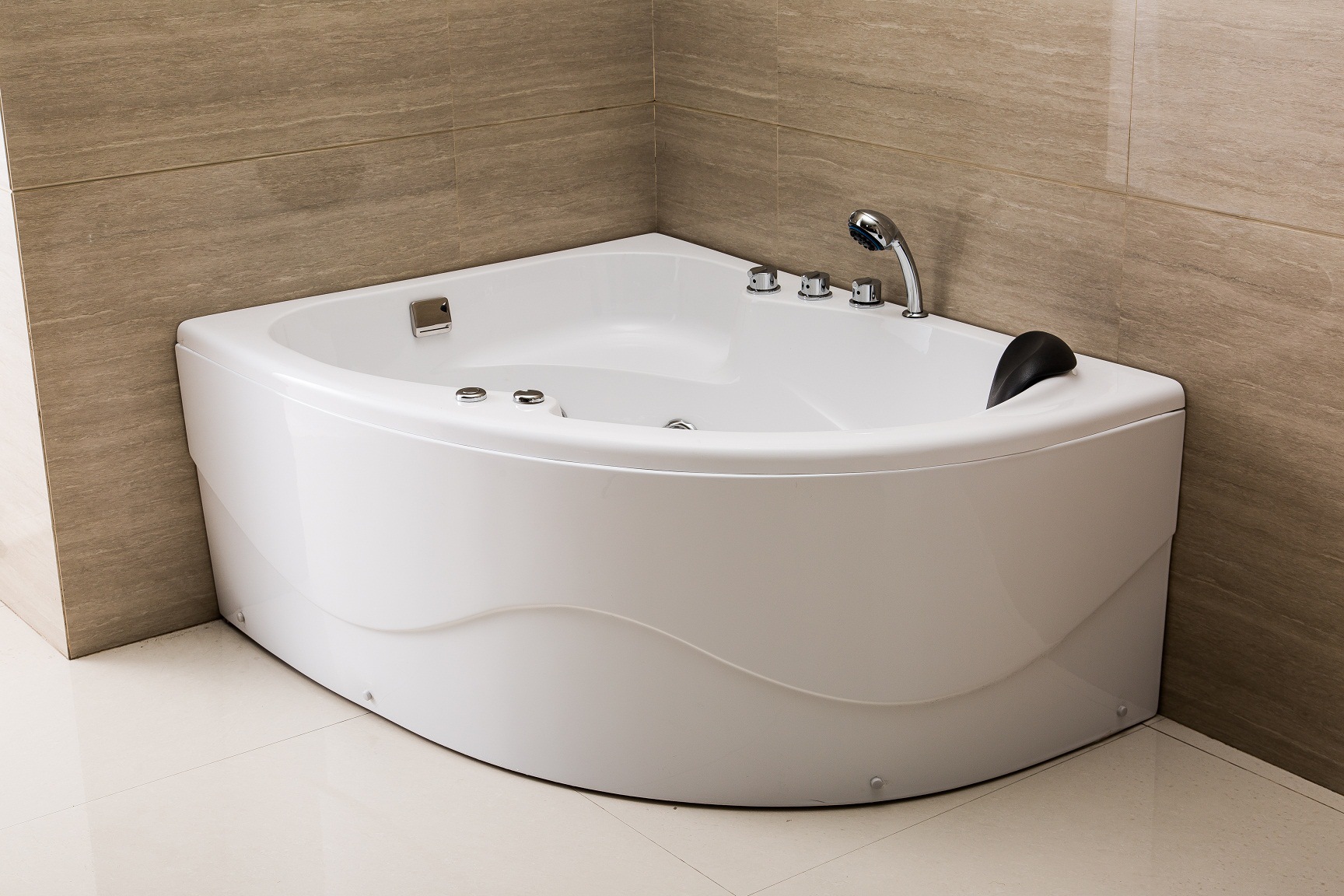 小卫生间这样设计才不会浪费空间 - 果敢浴缸设计效果图 - 每平每屋·设计家
