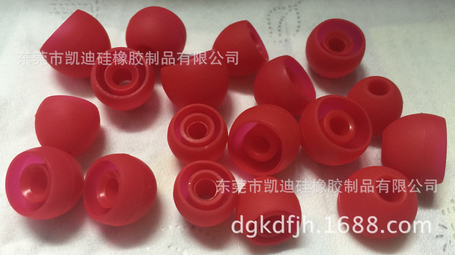 S-KIP卡套 硅胶卡包 硅胶夹 硅胶护套 扑克套 硅胶耳塞 耳帽