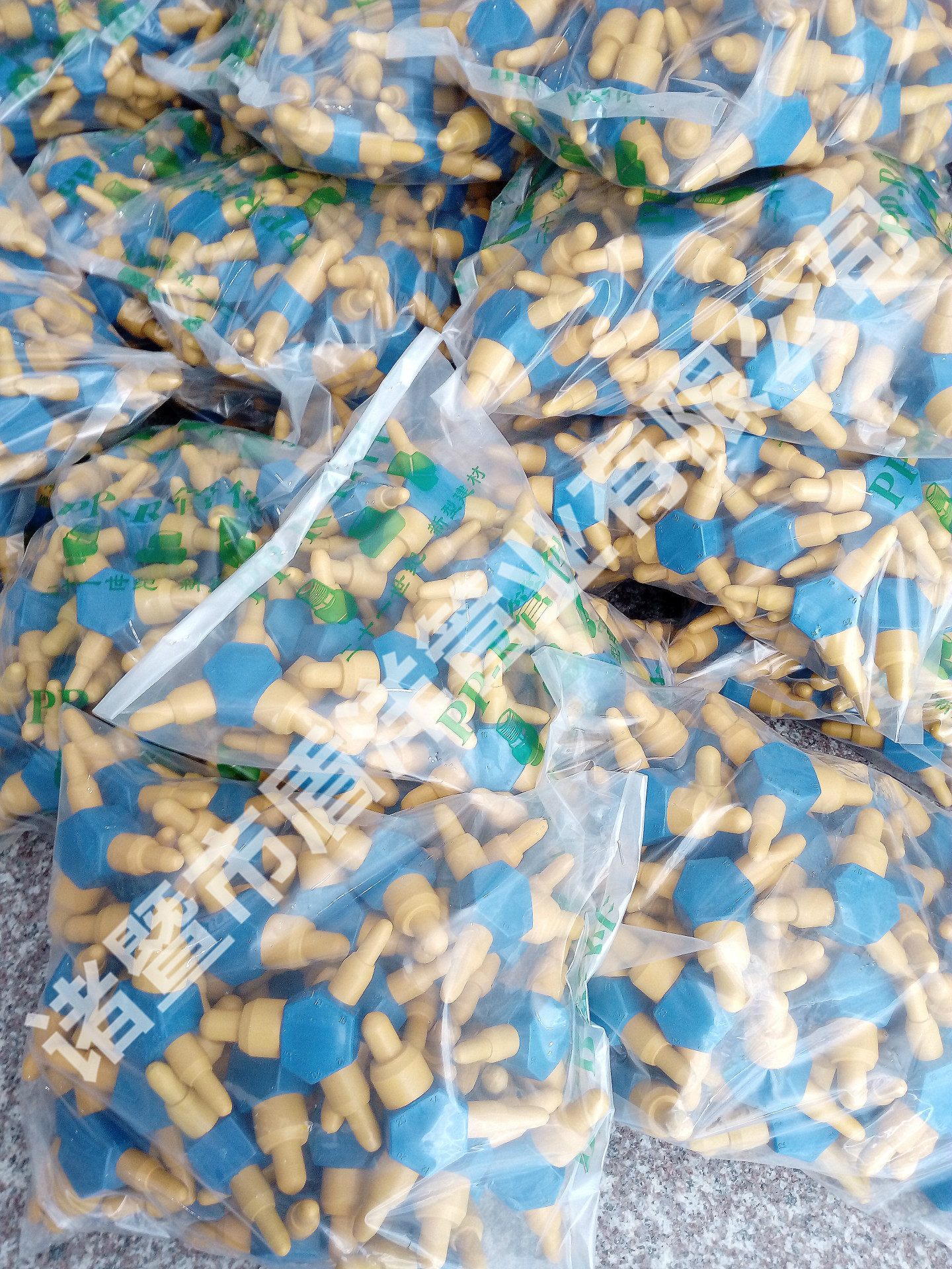 349960020999460662_副本