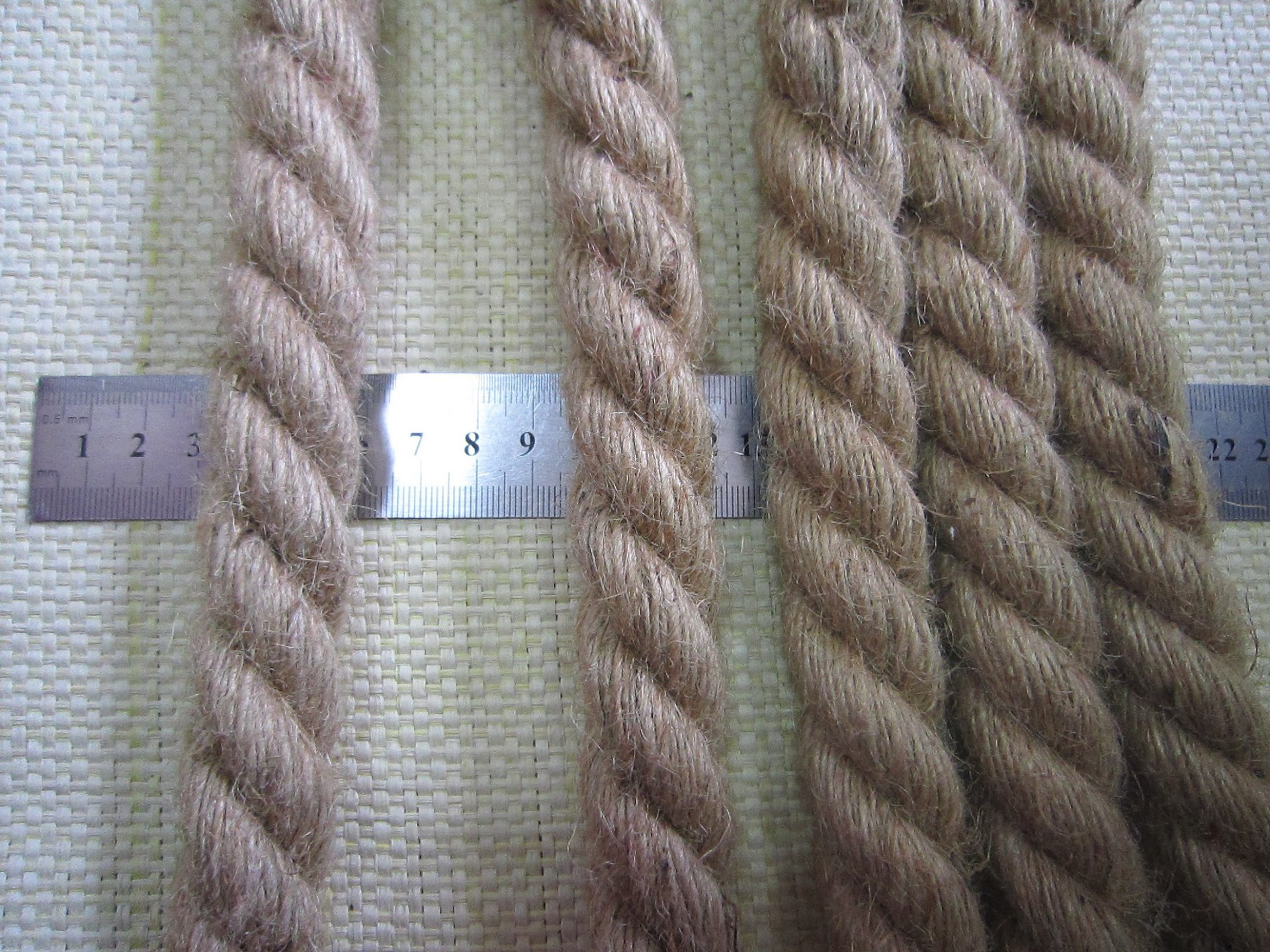 各种粗细麻绳 黄麻绳 可用拔河 跳绳 可以做DIY手工 捆扎物品