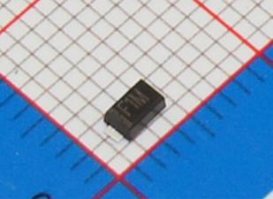 快恢复二管 DFR1M F1M 1A/1000V SOD-123FL贴片 大量现货