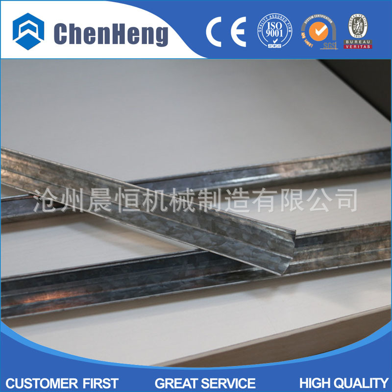 出口埃及的不锈钢边角 国外不锈钢边角龙骨机 轻钢龙骨机