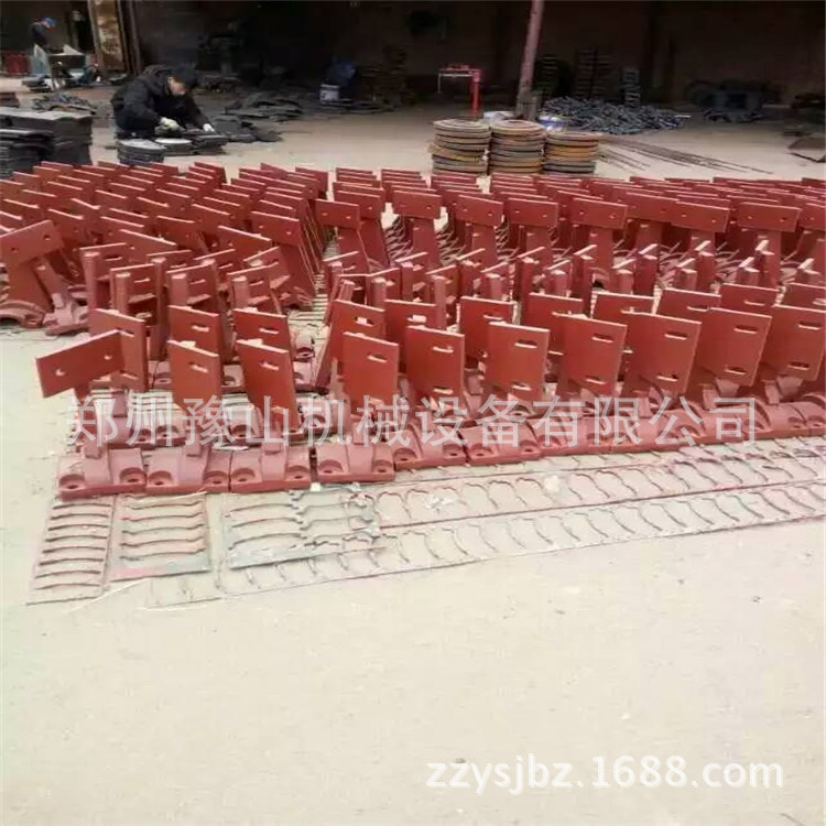 供应大型搅拌站搅拌机配件 衬板 叶片 搅拌臂 轴端件价格