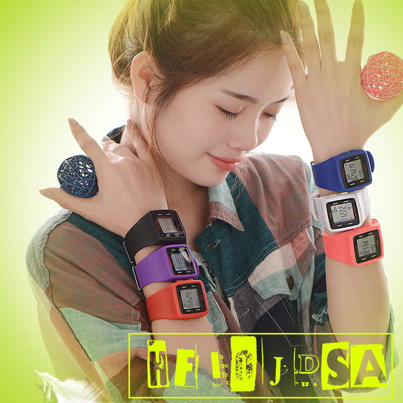 爱迪时批发多功能运动电子表 计步防水儿童学生手表 一件代发