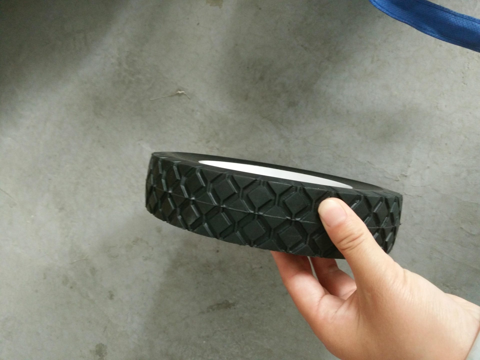 清洗机割草机用塑料轮子 8x1.75  塑料轮