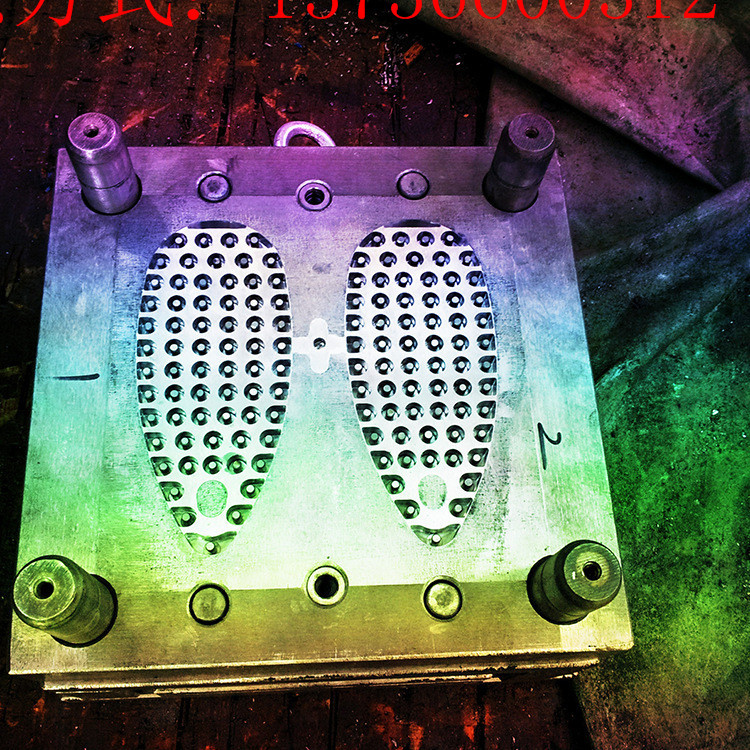 厂家制造塑料注塑洗鞋刷 洗衣刷模具 塑胶硬毛清洁刷 软毛刷模具