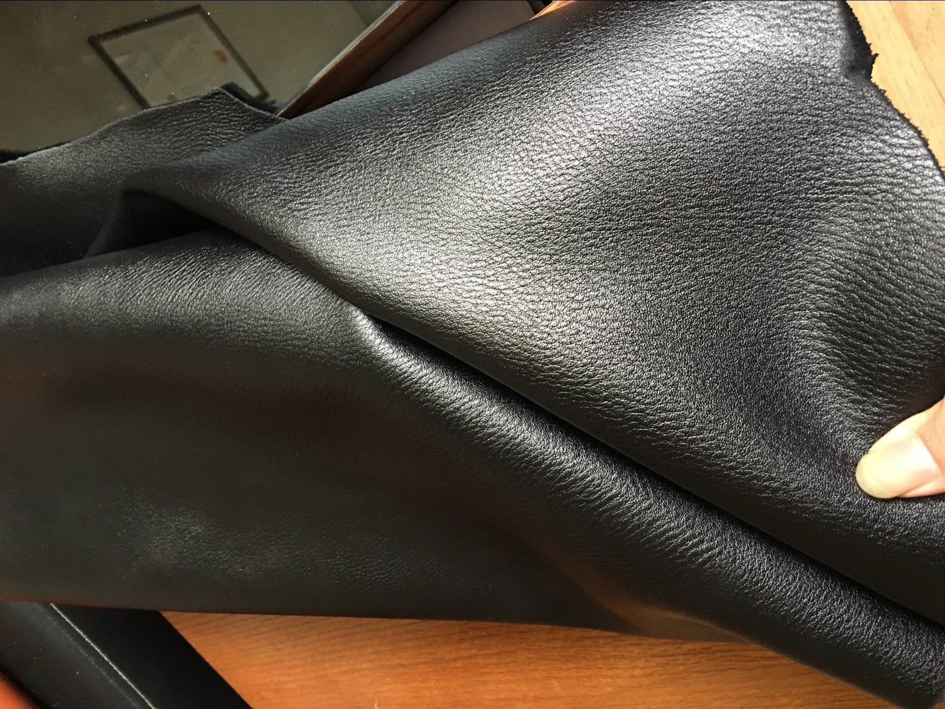 树皮纹 二层湿法 牛皮 黑色