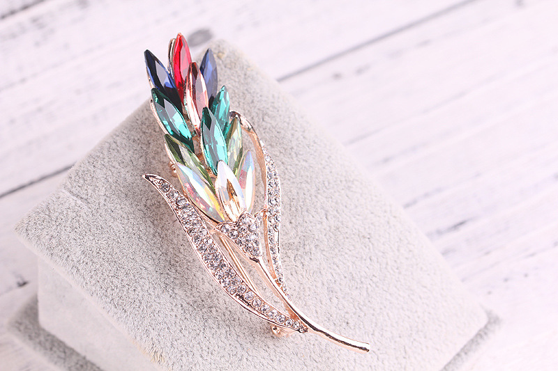 Artistic Korean Style Grain Alloy Rhinestones Women's Brooches display picture 3