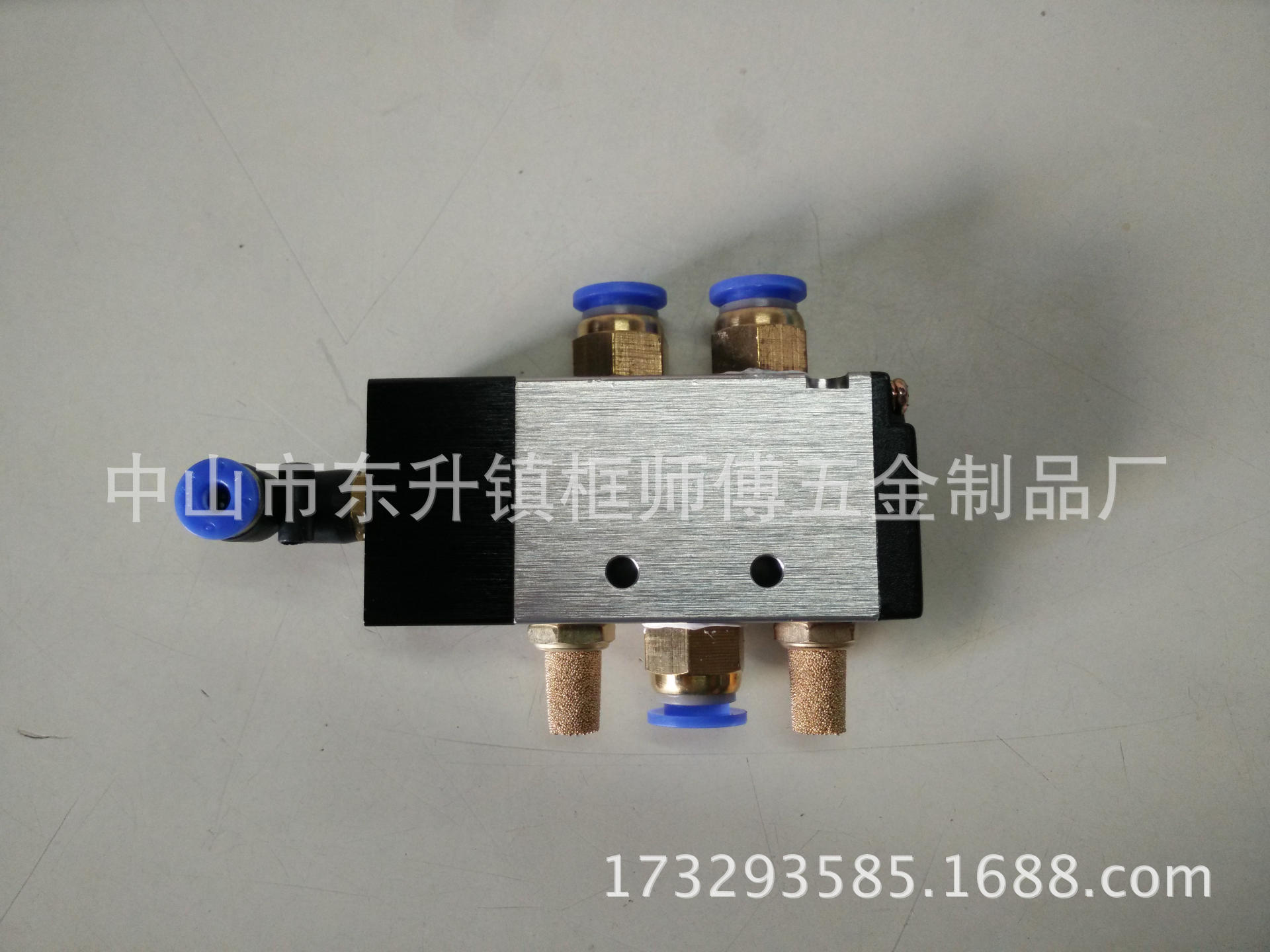 KSF系列相框钉角机器配件批发机械阀气控阀4A210 转换阀气动元件